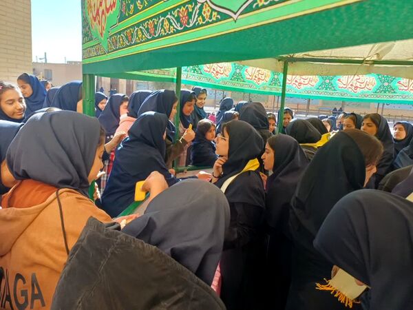 برپایی موکب حضرت فاطمه(س) در دبیرستان ام هانی