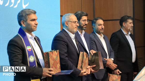 چهره‌های درخشان سازمان دانش‌آموزی زیر ذره‌بین دوربین‌ها
