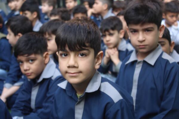 بانگ سپاس معلم در مدارس گلوگاه 
