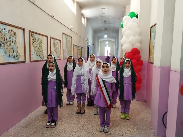 افتتاح اتاق بازی و یادگیری در دبستان دخترانه پیامبر اعظم و موعود شهرستان ملارد