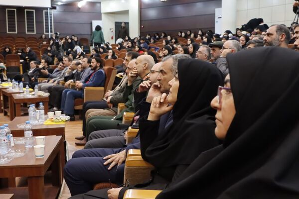 همایش تقدیر از پژوهشگران و فناوران برتر خراسان رضوی و تجلیل از جهادگران علم و فناوری