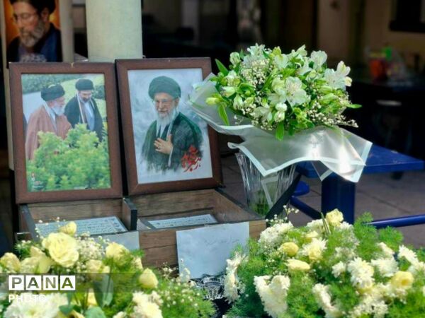 خدمت‌رسانی موکب عاشقان ولایت به عزاداران در مراسم وداع بارهبر شهید