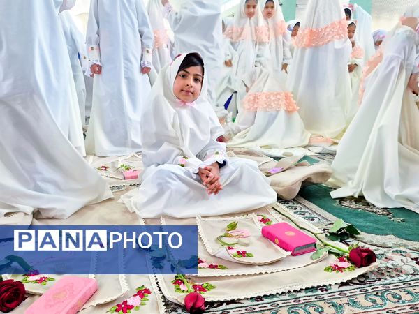 آیین سپیدپوشان؛ جشن تکلیف دختران عنبرآباد