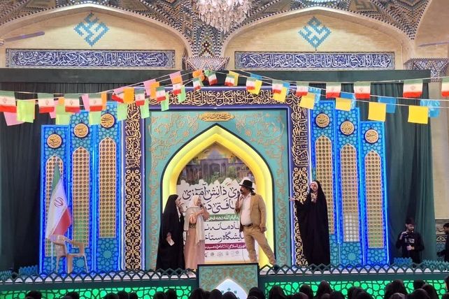 اردوی دانش آموزی «ضیافتی در حرم»