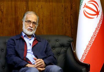 «دیپلماسی و دفاع»‌ مکمل یکدیگر ‌هستند‌/ جنگ 40 روزه ‌روح ‌اتحاد را در جامعه ایرانی زنده کرد