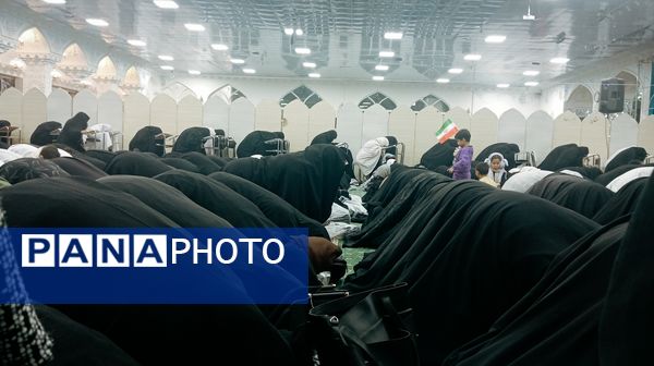 حضور پر شور مردم در نماز جماعت