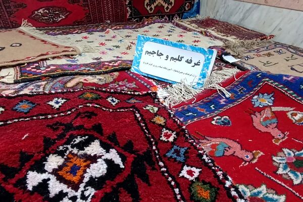 برگزاری جشنواره ماها در مدرسه کوثر فاروج