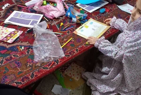 برپایی میز خدمت مشاوره در مصلی نماز جمعه آشخانه