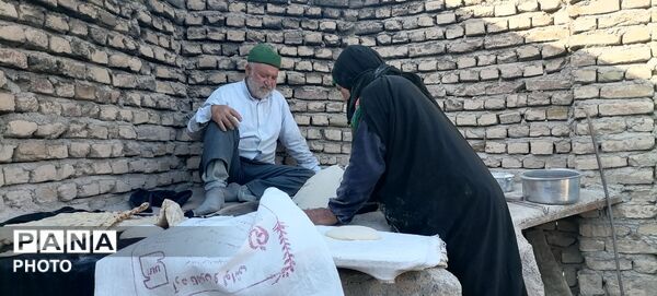 خدمت رسانی مردم شهر بار برای زائران رهبر شهید 