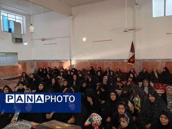  کارگاه مهارت های زندگی ویژه دختران جوان در خلیل آباد