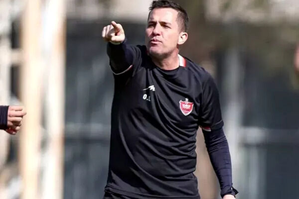 زمان حضور سرمربی پرسپولیس در تهران مشخص شد