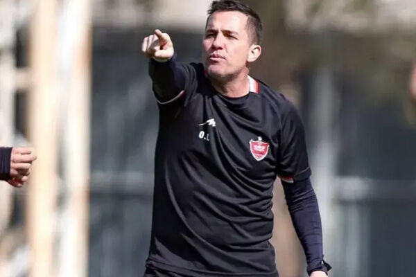زمان حضور سرمربی پرسپولیس در تهران مشخص شد