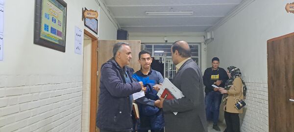  دیدار والدین با معلمان در دبیرستان ابوذر غفاری نیشابور