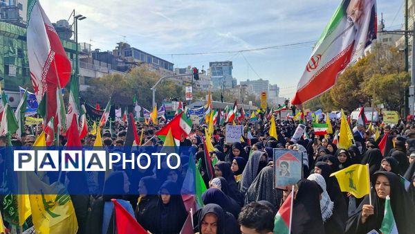 راهپیمایی یوم الله ۱۳آبان روز ملی استکبار ستیزی 