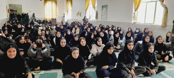 جشن باشکوه میلاد حضرت زهرا (س) در دبیرستان فاطمه‌الزهرا(س)