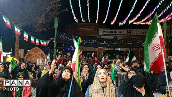 صدای قدم های باران، هنگامه ای متفاوت در مسجد جامع 