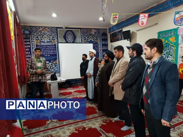 برپایی نمایشگاه مدرسه انقلاب در دبیرستان شهید رجایی