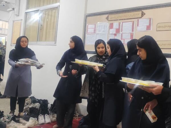 مراسم افطاری در دبیرستان شاهد شهید حمامی