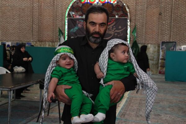 مراسم شیرخواران حسینی در تبریز 