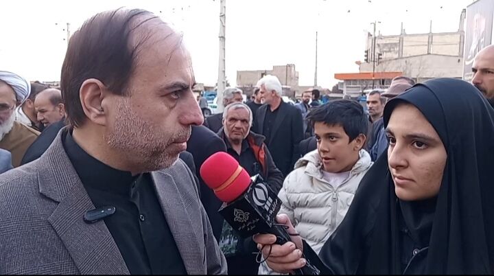خون شهیدان باعث زنده‌ماندن راه حق و بیداری ملت‌ است
