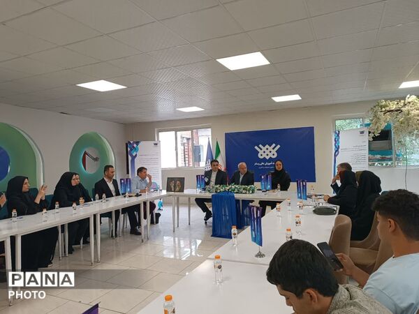 نشست خبری موسسه آموزش عالی رسام در کرج 