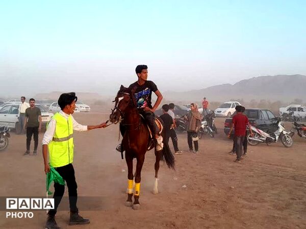 تاخت و تاز خاطره‌ها در فدافن؛ مسابقات اسب‌سواری به نام شهید نظافتی