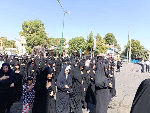 اجتماع جاماندگان اربعین حسینی در اسلام آباد غرب