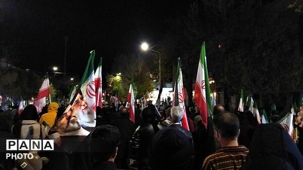 چهل روز ، چهل شب ؛ مردم نیشابور عزادار رهبر شهید و شهدای میناب هستند -۱