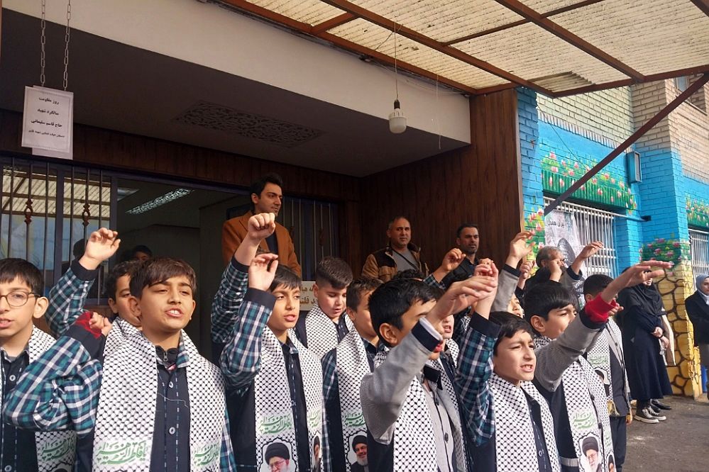 بزرگداشت شهادت حاج قاسم سلیمانی در مدارس ناحیه 2 شهرری