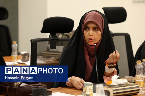 نشست اعضای شورای اندیشه‌ورز اوقات فراغت دانش‌آموزان