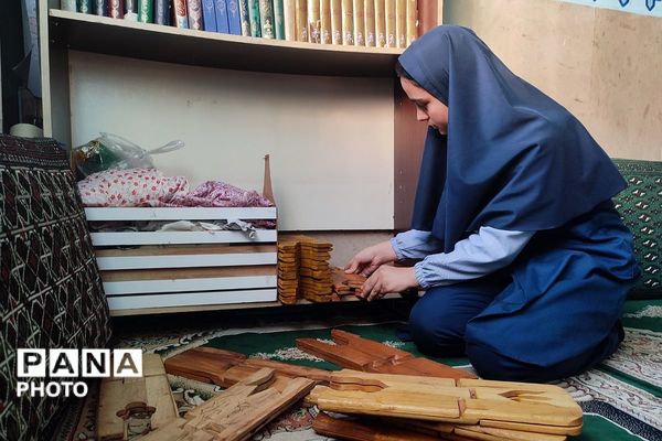 آیین غبارروبی نمازخانه مدرسه شهید معظم همزمان با حلول ماه مبارک رمضان