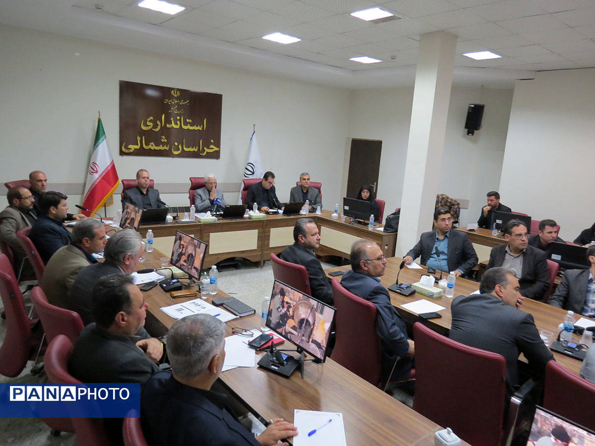 برگزاری شورای معاونان آموزش و پرورش با حضور استاندار 