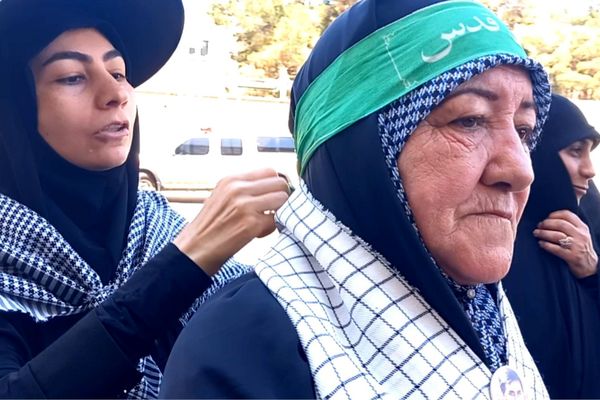 حضور پرشور اقشار مختلف مردم بهارستان دو در راهپیمایی روز جهانی قدس 