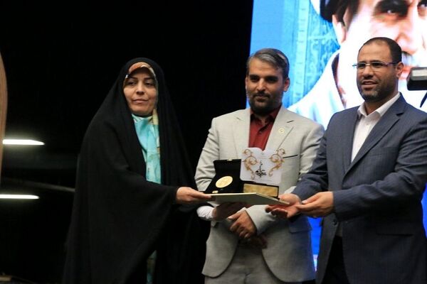 مراسم معلم سرآمد ۱۴۰۳ شهرستان‌های استان تهران و گرامیداشت مقام معلم در ایوان ری