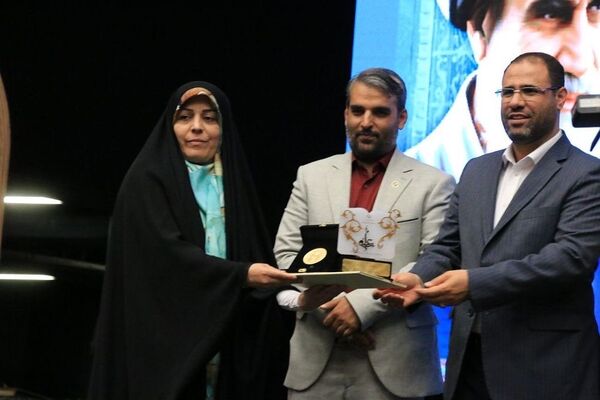 مراسم معلم سرآمد ۱۴۰۳ شهرستان‌های استان تهران و گرامیداشت مقام معلم در ایوان ری