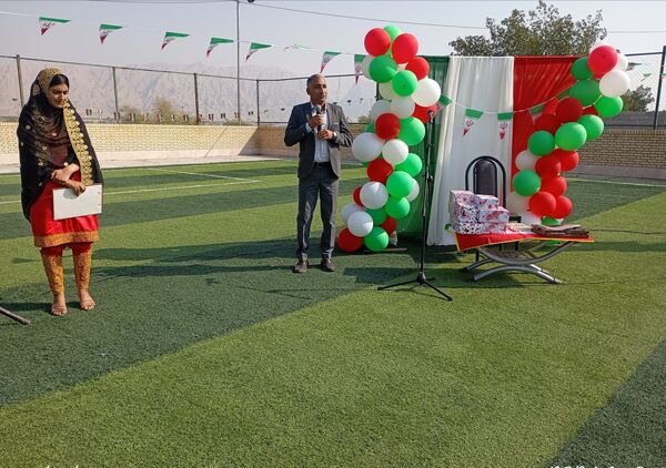 جشن دهه فجر در روستای لاور فین