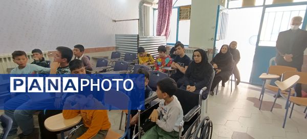 مراسم عزاداری در مدرسه استثنایی ولایت