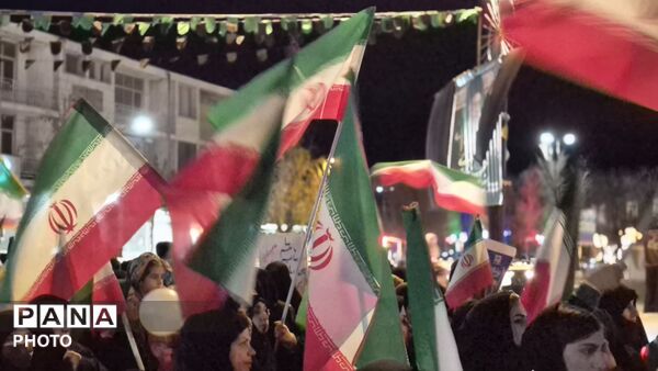 امضای پیمان جاودان دهه نودی‌ها با رهبر انقلاب و تداوم راه شهیدان