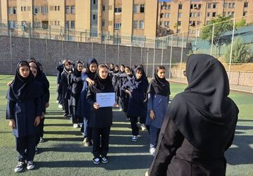 شرکت دانش آموزان زکیه سنندج در طرح تپش