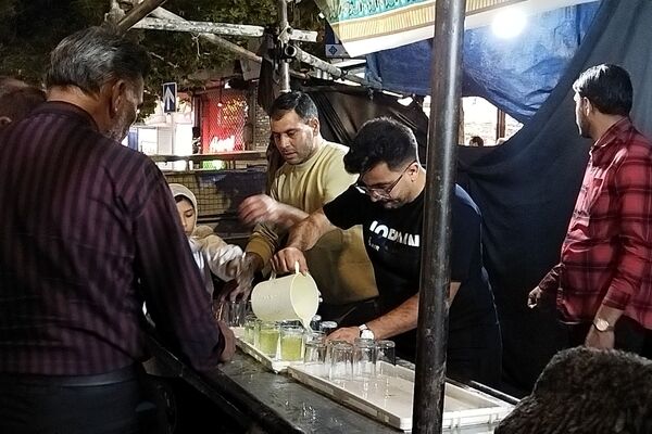 موکب شهدای روستای آهوان در نود و نهمین شب از اجتماعات مردمی 