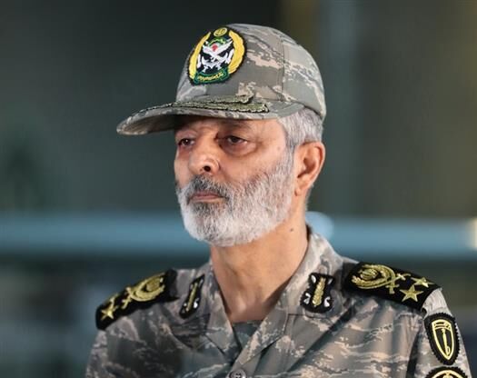 تأکید سرلشکر موسوی بر استمرار خدمات درمانی ارتش در بندرعباس