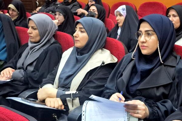 کارگاه سلامت روان مدارس ابتدایی در بهارستان ۲
