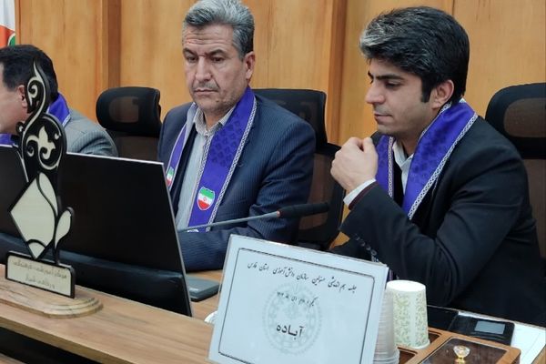 نشست هم‌اندیشی مسئولان سازمان دانش‌آموزی استان فارس روز اول