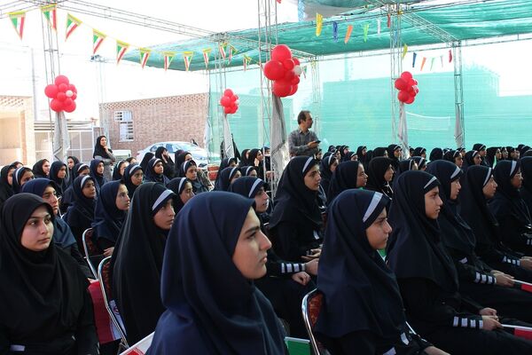 آیین نمادین نواختن زنگ آغاز تحصیلی در مدارس خوزستان