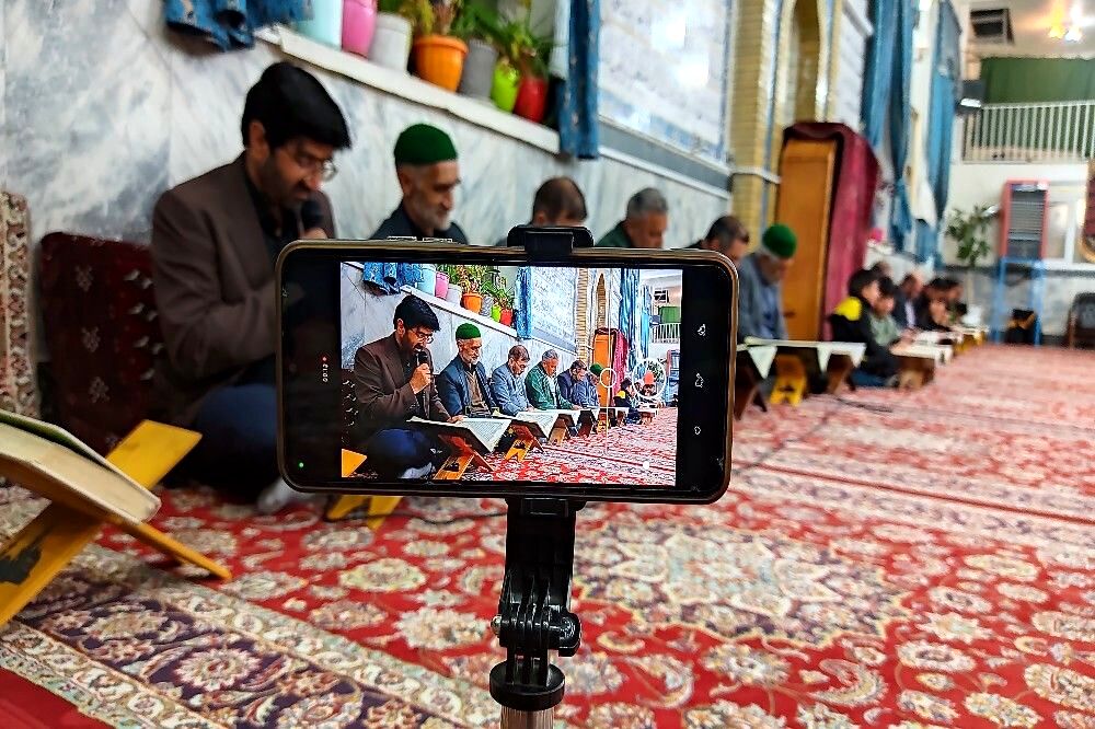 محفل انس با قرآن کریم یادوراه شهدای جنگ رمضان