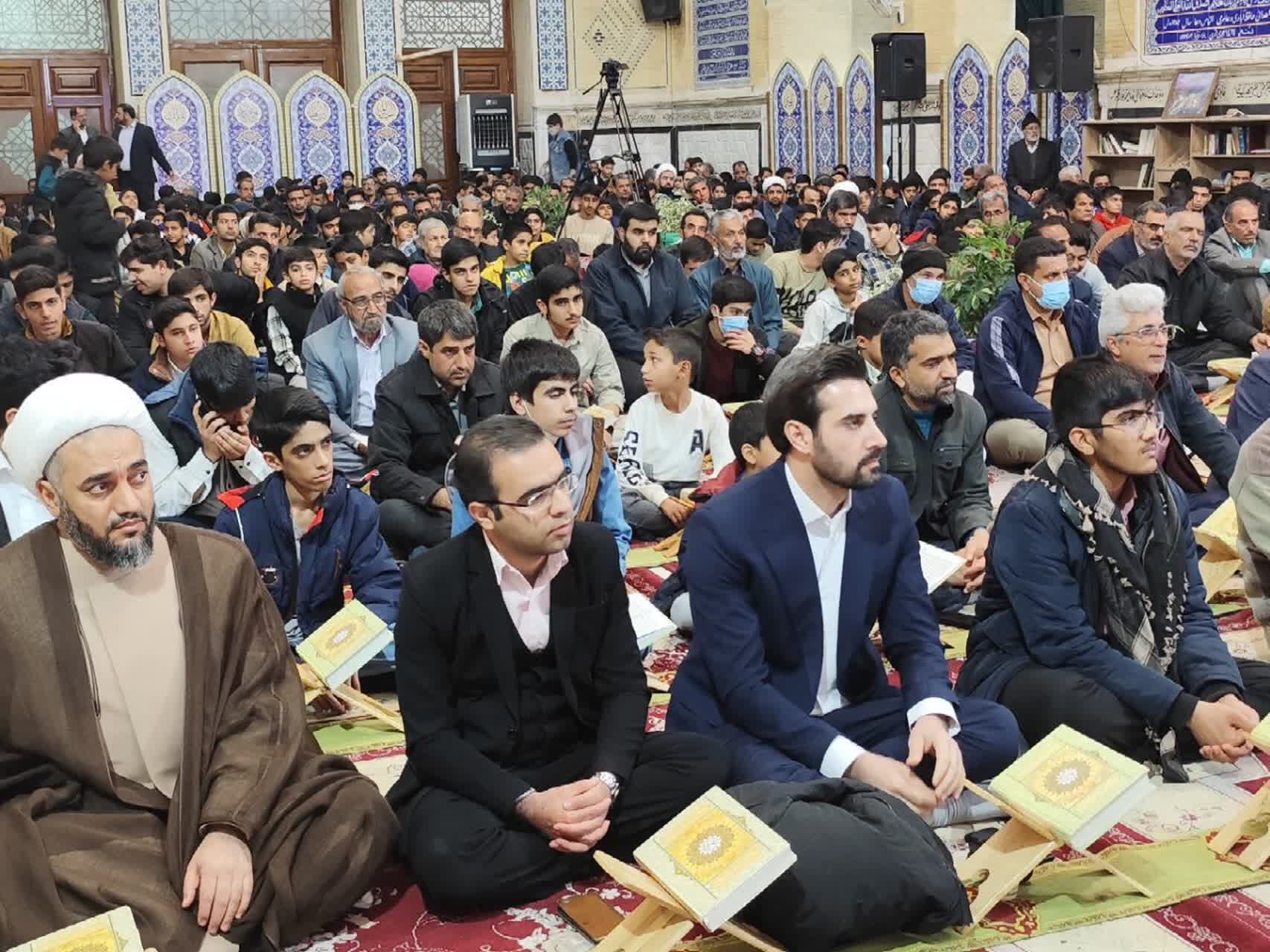  محفل انس با قرآن کریم در شهرستان بم 