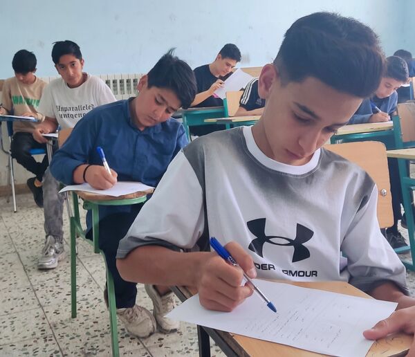 آغاز امتحانات نوبت دوم در دبیرستان ابوریحان ۲