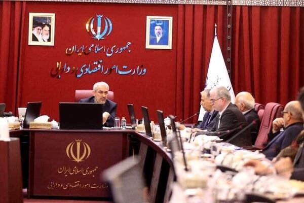 کاهش ۵۰ همت درآمد دولت از ترخیص کالا و مالیات به دلیل شرایط جنگی