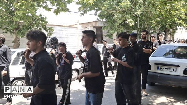 راهپیمایی صبح تاسوعا با حضور هیئت ابوالفضلیون رسالت 