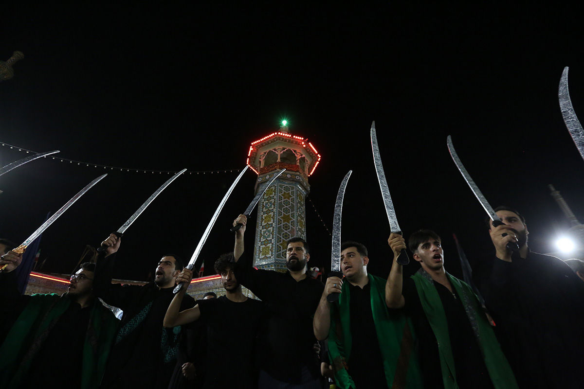 «مشق شمشیر» عزاداری سنتی نجفی‌های مقیم قم